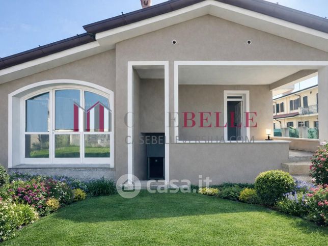 Villa in residenziale in Via Masini 55041