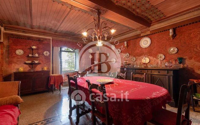 Villa in residenziale in 
