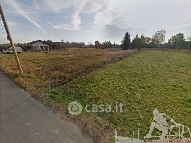 Terreno agricolo in commerciale in 