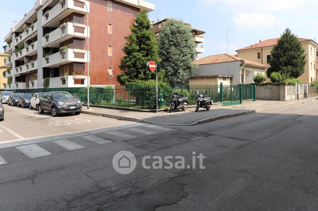 Box/posto auto in residenziale in Via Maggiore Giuseppe Galliano