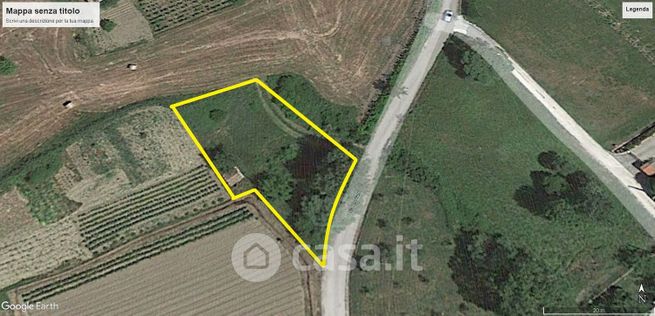Terreno agricolo in commerciale in Via Le Piane