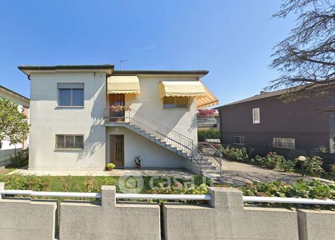 Appartamento in residenziale in Via dal Ponte