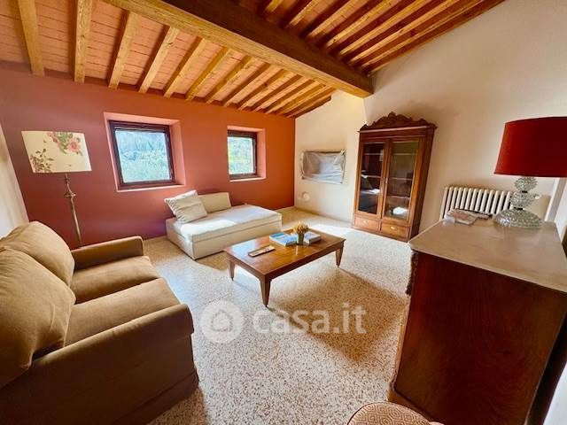 Appartamento in residenziale in Via di Roveta