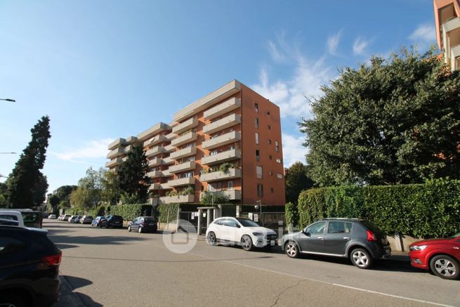 Box/posto auto in residenziale in Via Don Giovanni Minzoni 38