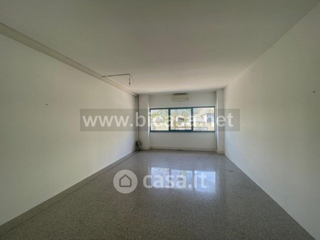 Ufficio in commerciale in Strada Cassiani Liliano