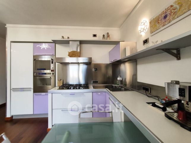 Appartamento in residenziale in Via Rubaldo Merello