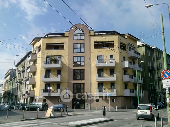 Box/posto auto in residenziale in Via Tertulliano 36