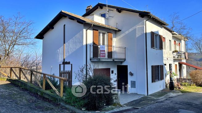 Casa indipendente in residenziale in Località Canevino 10