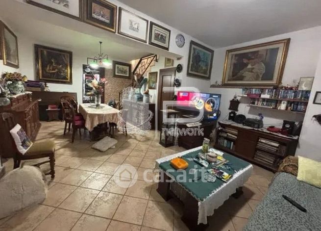 Villetta a schiera in residenziale in Via Stradella