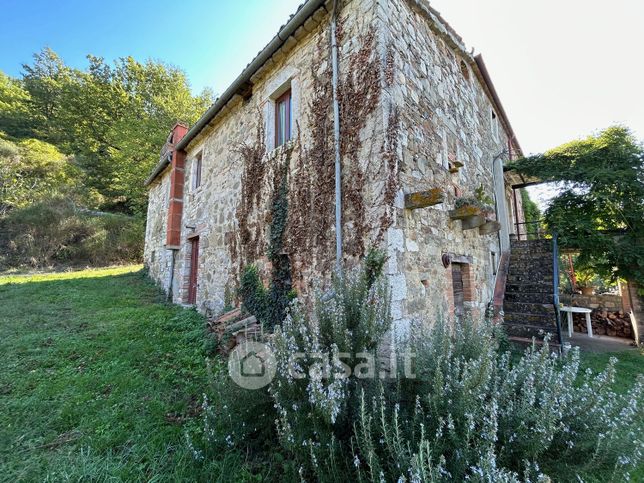 Rustico/casale in residenziale in Via Angelo Cortesi