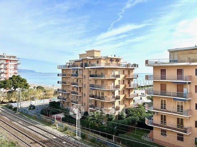 Appartamento in residenziale in Via XXV Aprile 6