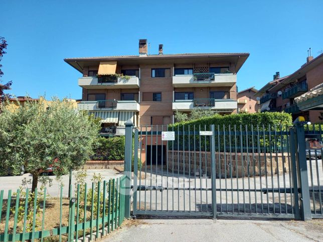 Appartamento in residenziale in Via Francesco Scandone