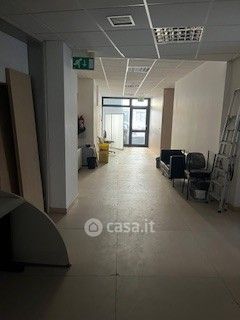 Ufficio in commerciale in Via Giovanni Brugnoli