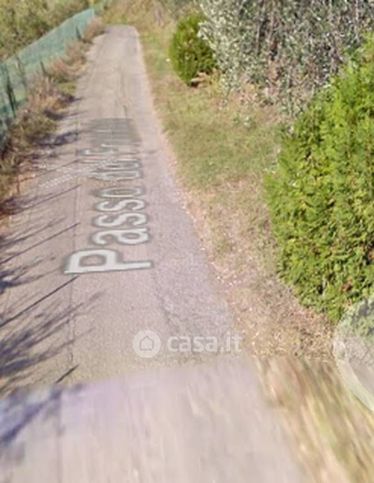Capannone in commerciale in Via del Frantoio Rigoli