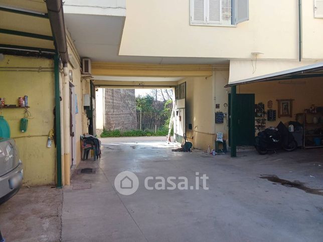 Appartamento in residenziale in Via Errico Fardella