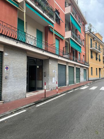 Garage/posto auto in residenziale in Via Fratelli Arpe 5