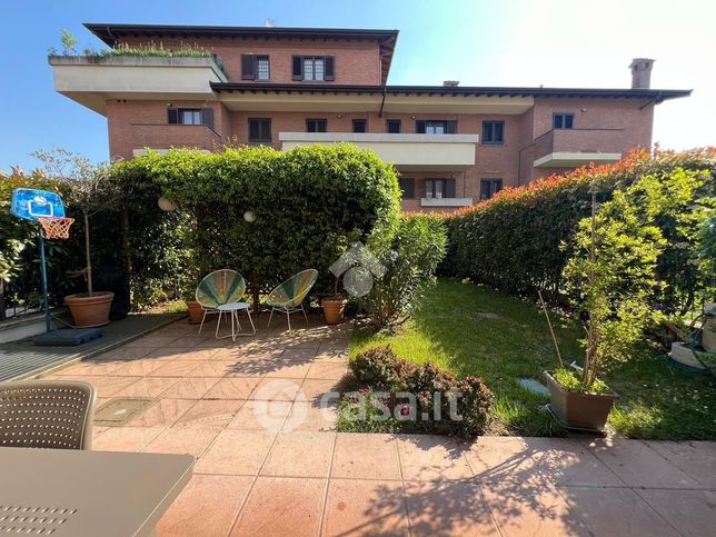 Appartamento in residenziale in Via del Ginestrino 18