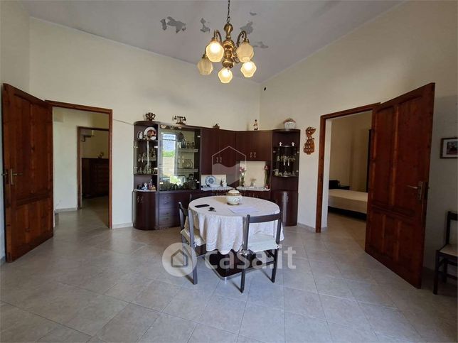 Casa indipendente in residenziale in Via Makara
