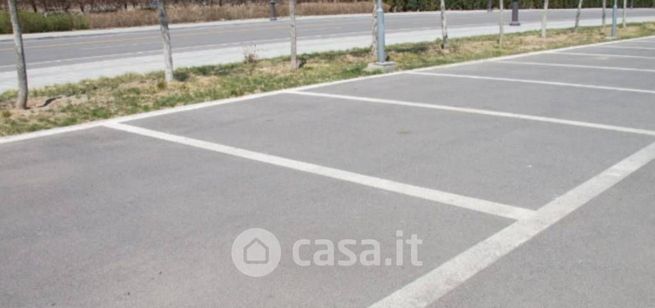 Box/posto auto in residenziale in Via delle Viole