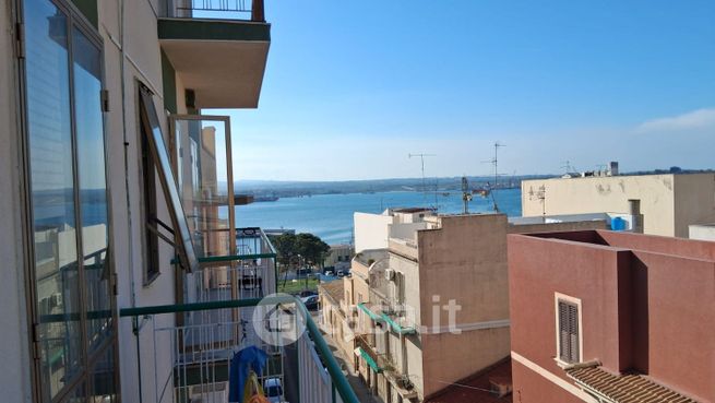 Appartamento in residenziale in Via Alabo