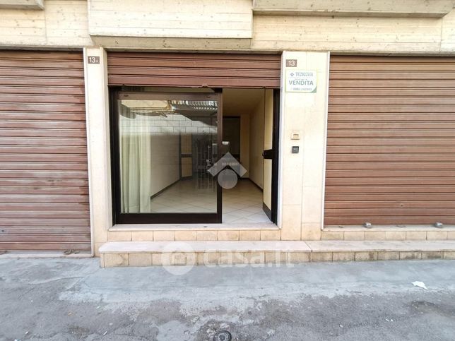 Garage/posto auto in residenziale in Via Montebello 13