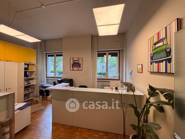 Ufficio in commerciale in Via XX Settembre