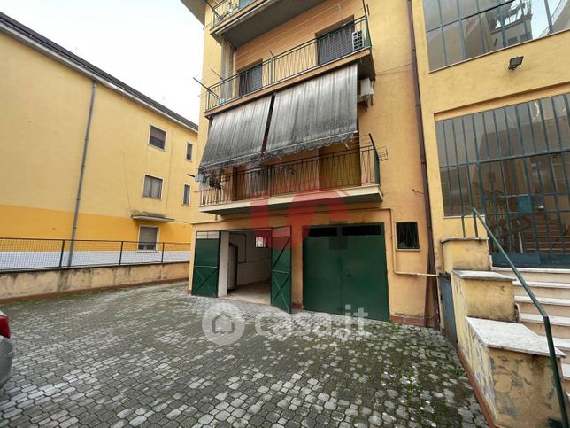 Box/posto auto in residenziale in Via Almerico Meomartini