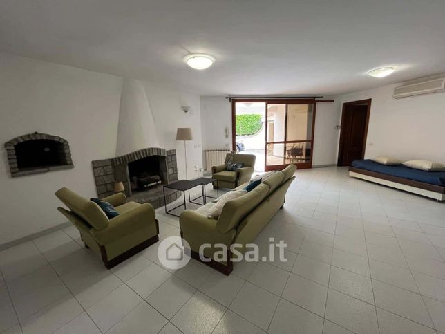 Appartamento in residenziale in Via Palmarola