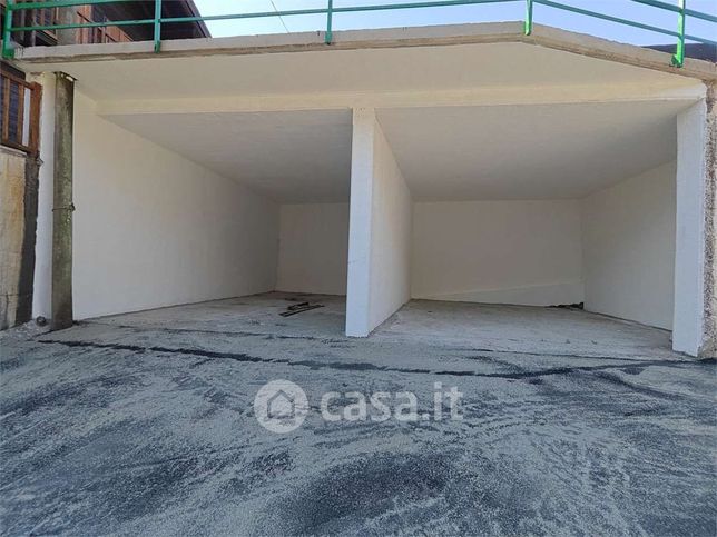 Box/posto auto in residenziale in Frazione Tilly