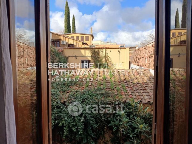 Appartamento in residenziale in Via della Paglia