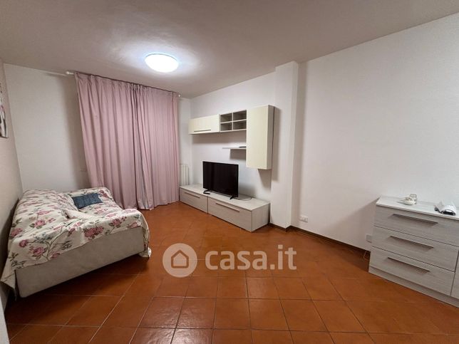 Appartamento in residenziale in Via Cisanello 137 a