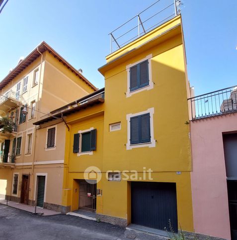 Appartamento in residenziale in Piazza Andrea Quartino