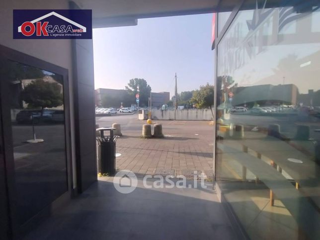 Ufficio in commerciale in Via Galvani