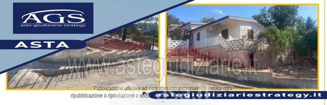 Appartamento in residenziale in Contrada Lagogemolo 70020
