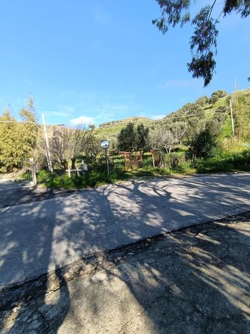 Terreno agricolo in commerciale in Viale Tagliamento