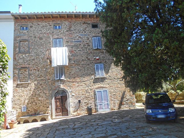 Appartamento in residenziale in Località Pietraia