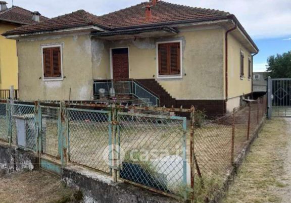 Casa indipendente in residenziale in Strada Comunale Bettole 3