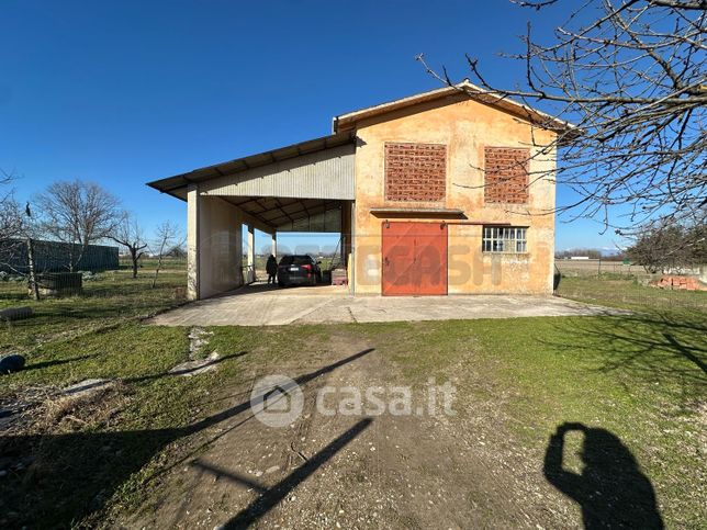 Terreno edificabile in residenziale in Via della Vittoria 8