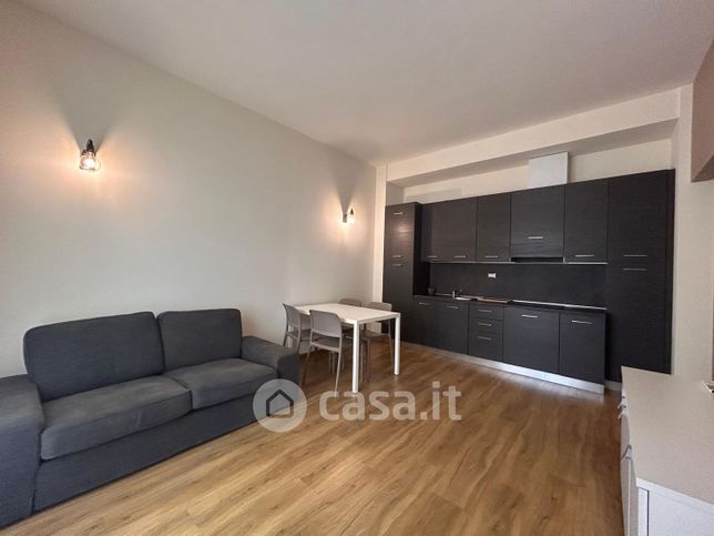 Appartamento in residenziale in Via Dante Alighieri 105