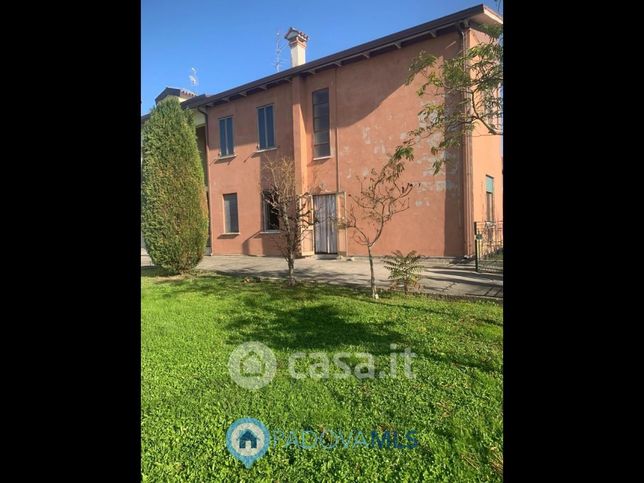 Appartamento in residenziale in Via Selve