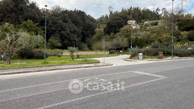 Terreno agricolo in commerciale in Via Agnano Agli Astroni 301