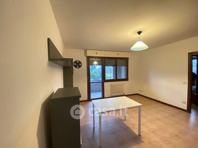 Appartamento in residenziale in Via Gualtiero Cattani 10