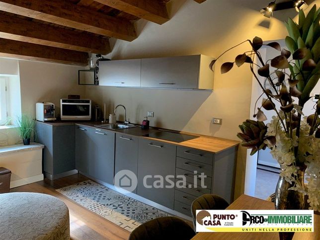 Appartamento in residenziale in Via Giovanni Ferro Luzzi 7