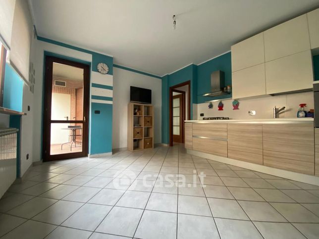 Appartamento in residenziale in Via Mirafiori 13