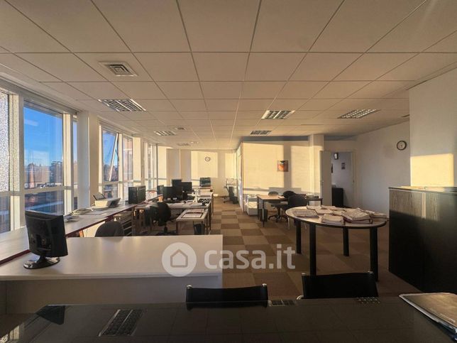 Ufficio in commerciale in Viale Carlo Noè 45