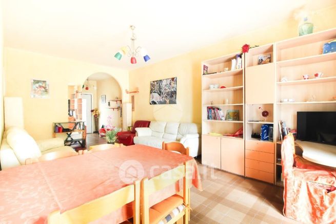 Appartamento in residenziale in Via Giulio Cesare 6