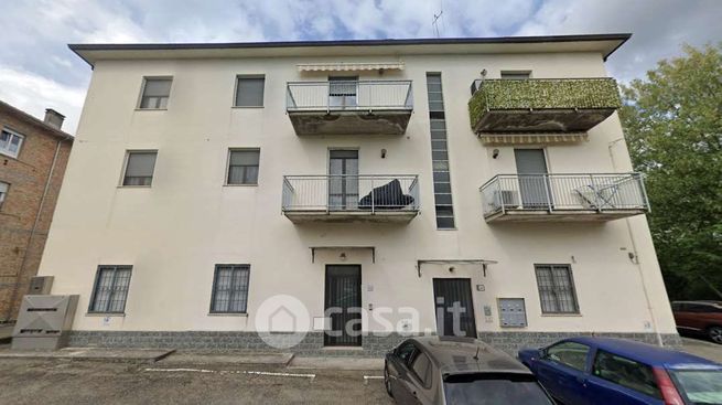 Appartamento in residenziale in Via Cisa