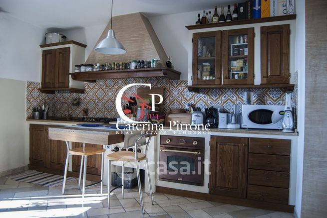 Casa indipendente in residenziale in Via Imprunetana per Pozzolatico