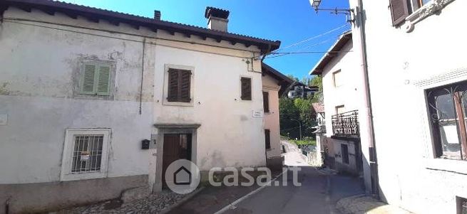 Casa indipendente in residenziale in Vicolo Cherio