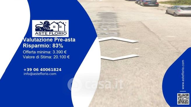 Box/posto auto in residenziale in Via Papa Giovanni Paolo II